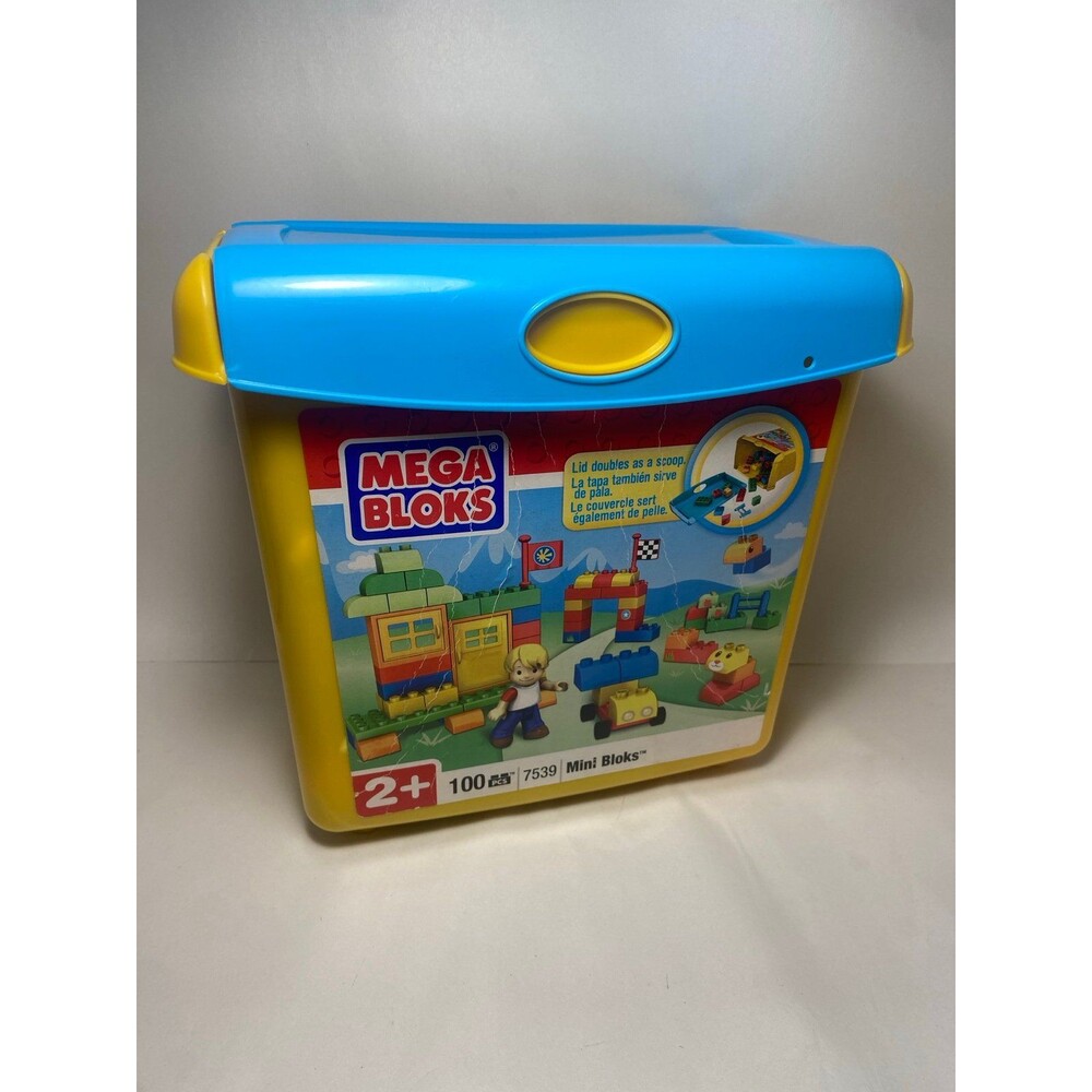 Mega Bloks case with 140 pcs